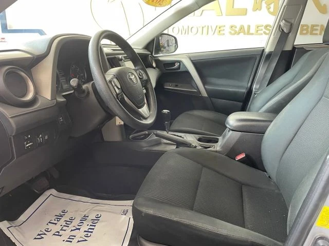 2018 Toyota RAV4 4th Gen - Image 9 of 31
