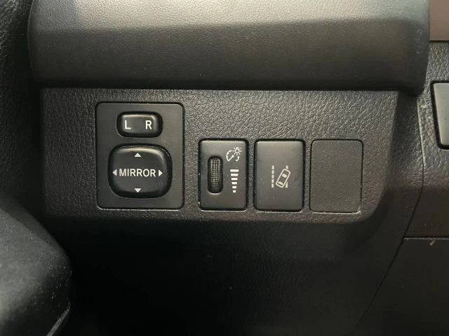 2018 Toyota RAV4 4th Gen - Image 7 of 12