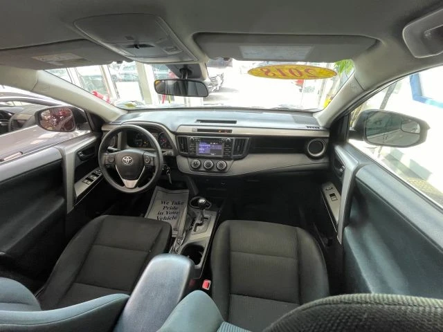 2018 Toyota RAV4 4th Gen - Image 23 of 31