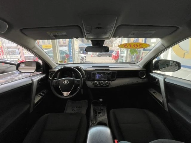 2018 Toyota RAV4 4th Gen - Image 19 of 31