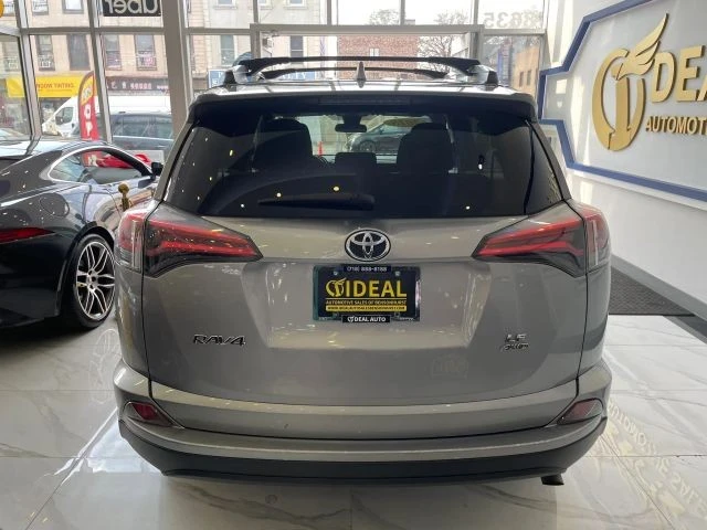 2018 Toyota RAV4 4th Gen - Image 6 of 31