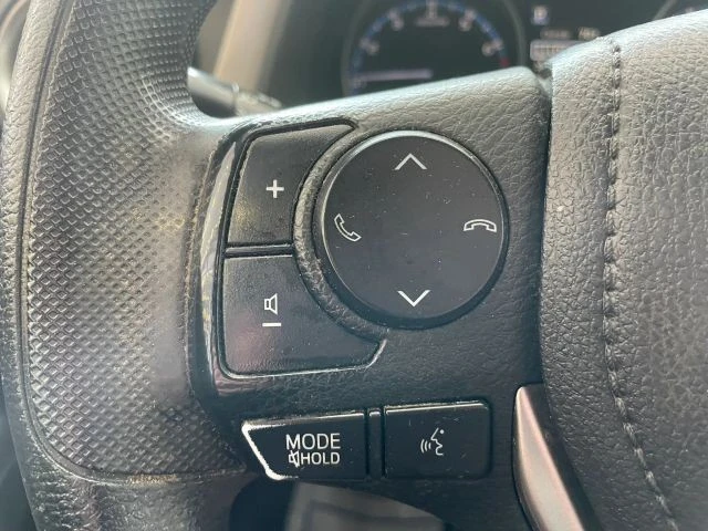 2018 Toyota RAV4 4th Gen - Image 8 of 12