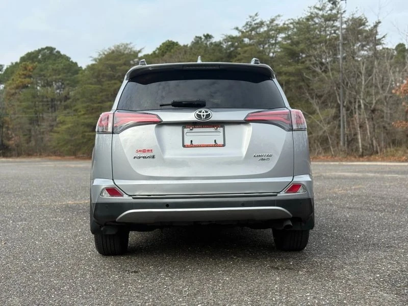 2018 Toyota RAV4 4th Gen - Image 5 of 12