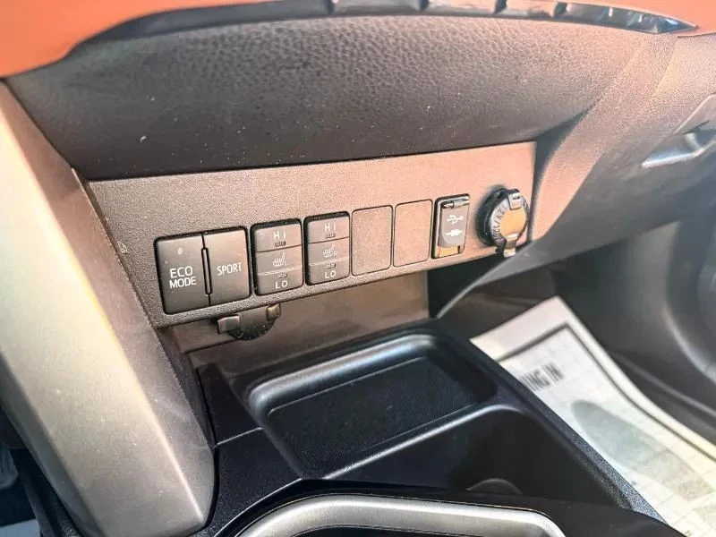 2018 Toyota RAV4 4th Gen - Image 12 of 12