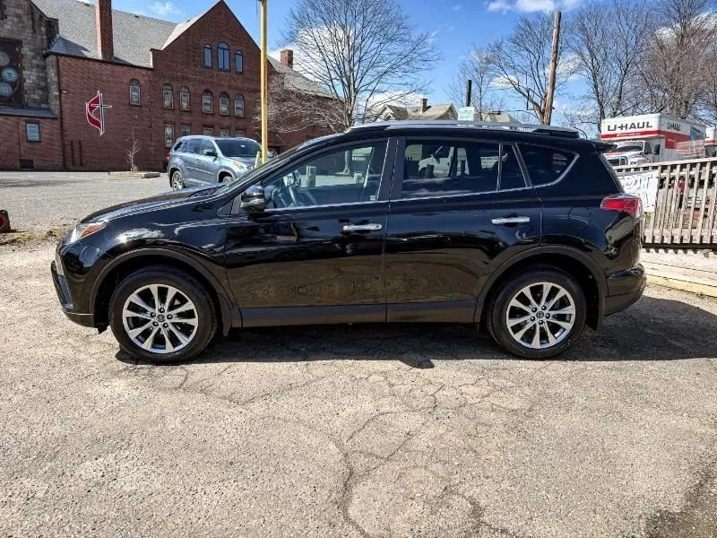 2018 Toyota RAV4 4th Gen - Image 8 of 12