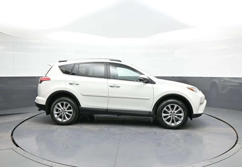 2018 Toyota RAV4 4th Gen - Image 5 of 12