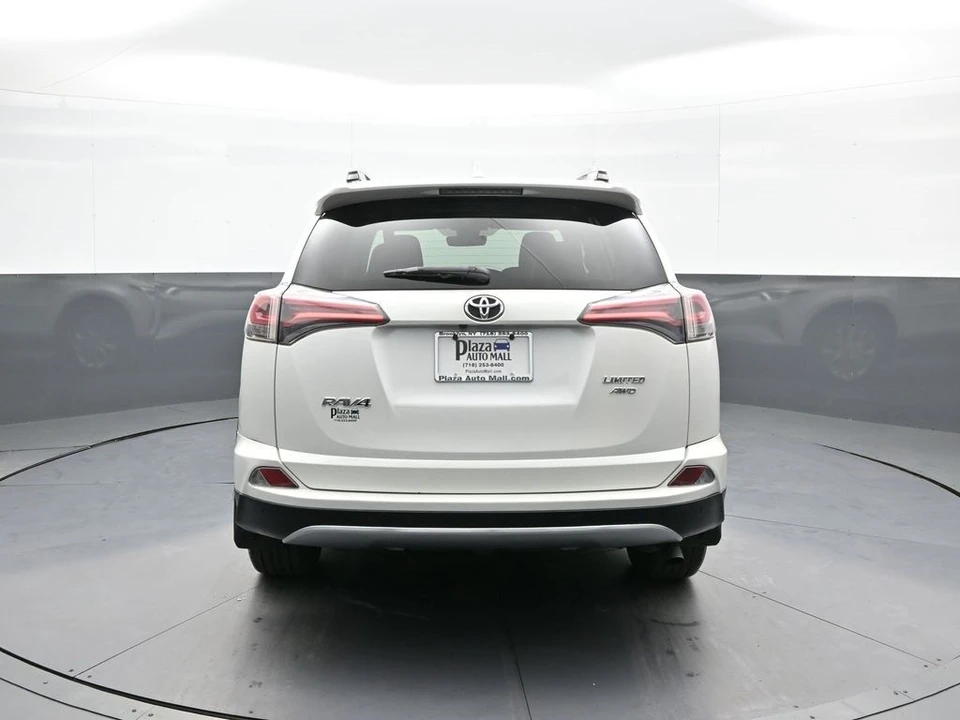 2018 Toyota RAV4 4th Gen - Image 7 of 12