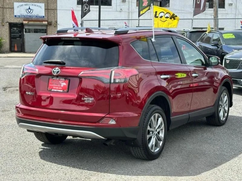 2018 Toyota RAV4 4th Gen - Image 4 of 12