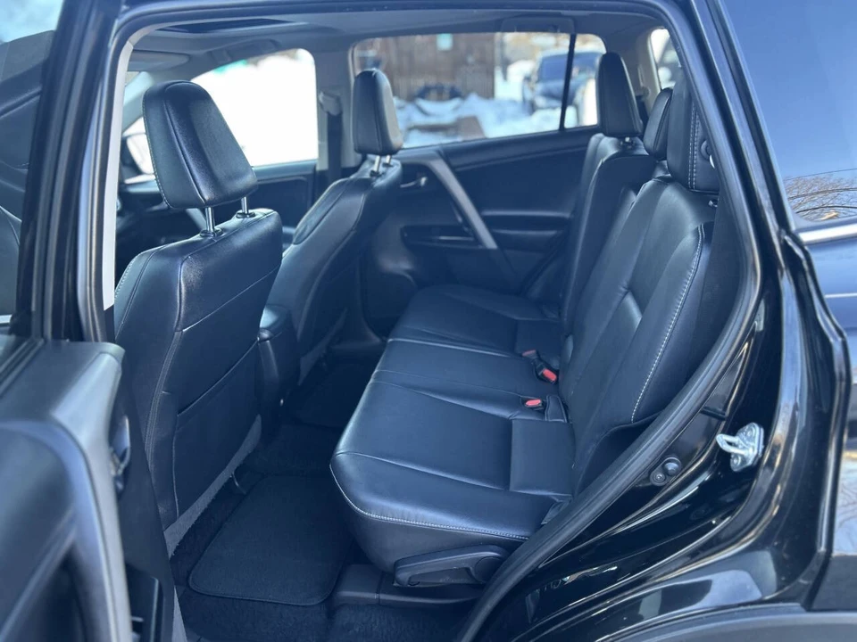 2018 Toyota RAV4 4th Gen - Image 24 of 28