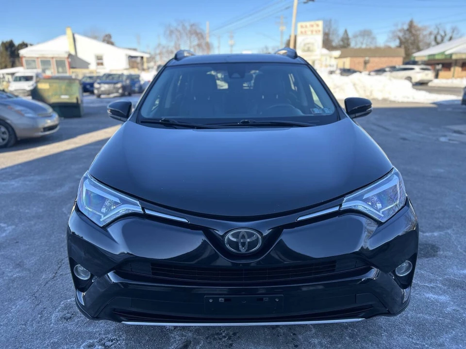 2018 Toyota RAV4 4th Gen - Image 3 of 28