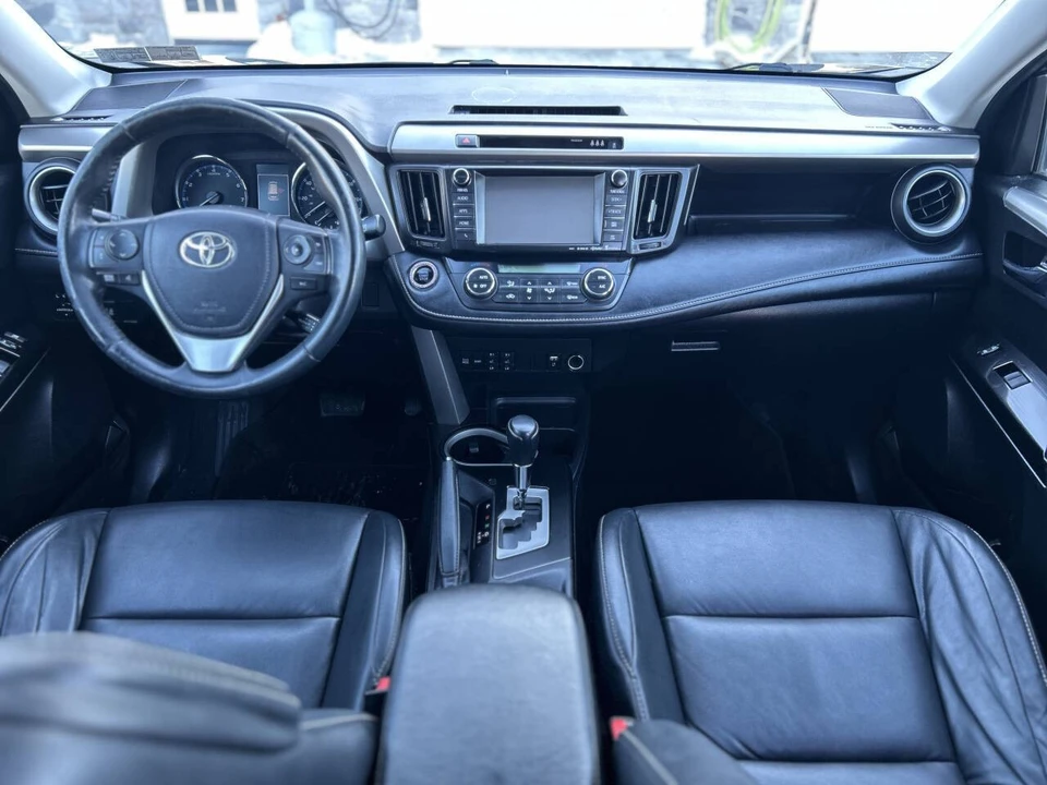 2018 Toyota RAV4 4th Gen - Image 26 of 28