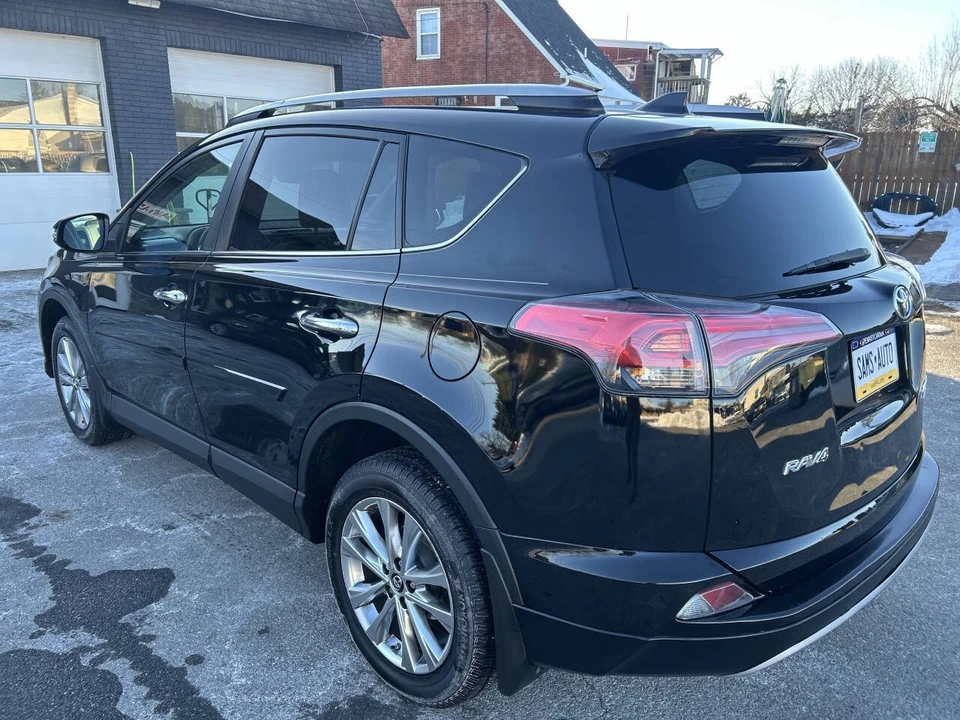 2018 Toyota RAV4 4th Gen - Image 8 of 28