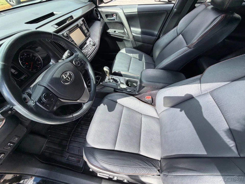 2018 Toyota RAV4 4th Gen - Image 11 of 12