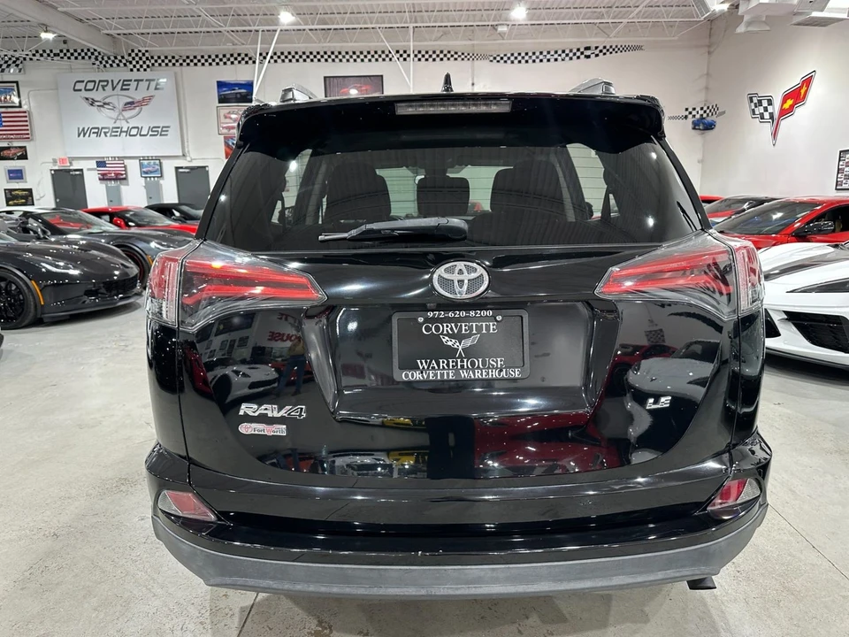 2018 Toyota RAV4 4th Gen - Image 9 of 11
