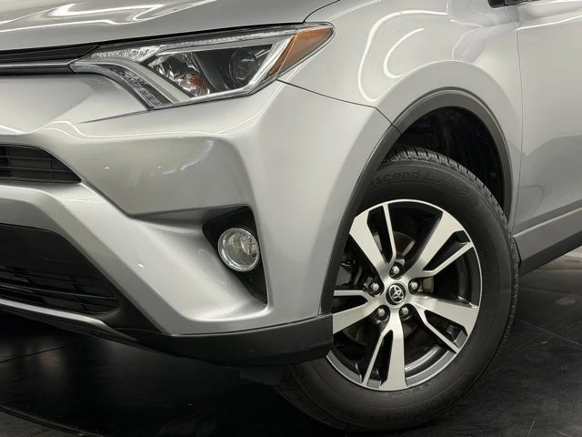 2018 Toyota RAV4 4th Gen - Image 4 of 21