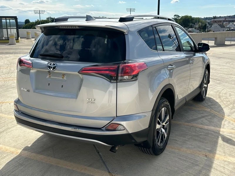 2018 Toyota RAV4 4th Gen - Image 7 of 12