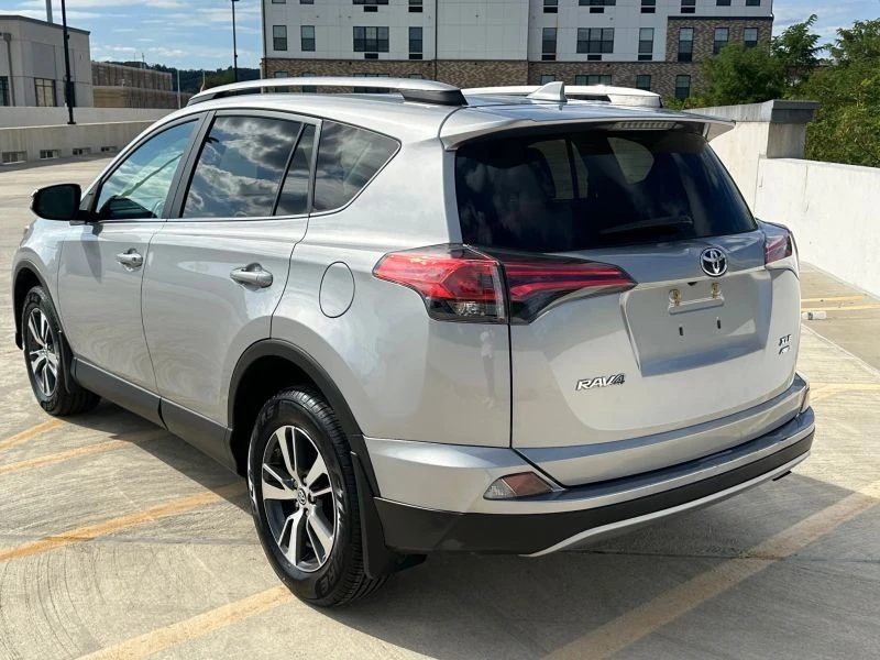2018 Toyota RAV4 4th Gen - Image 3 of 12
