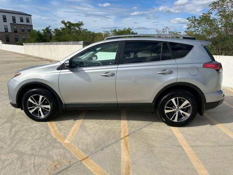 2018 Toyota RAV4 4th Gen - Image 2 of 12