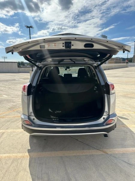 2018 Toyota RAV4 4th Gen - Image 5 of 12