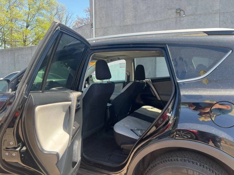 2018 Toyota RAV4 4th Gen - Image 12 of 12