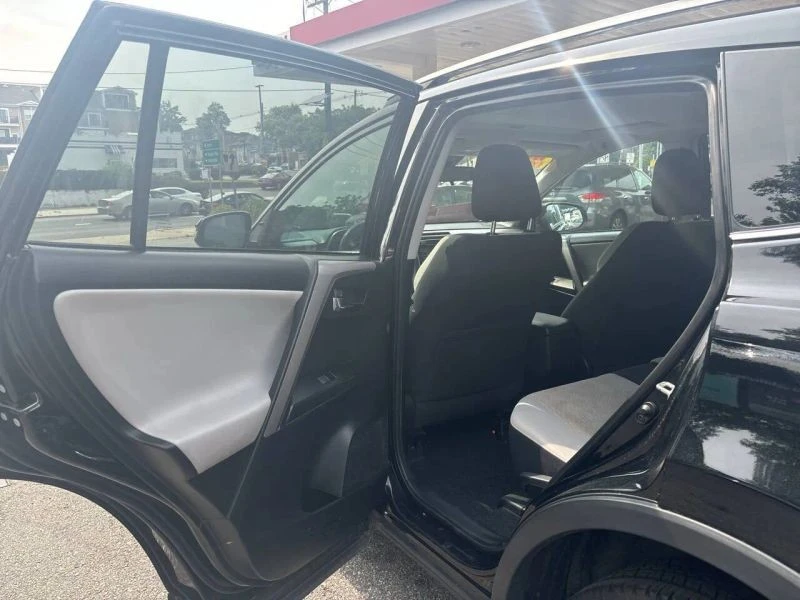 2018 Toyota RAV4 4th Gen - Image 12 of 12