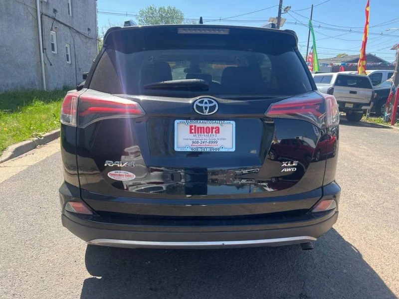 2018 Toyota RAV4 4th Gen - Image 5 of 12
