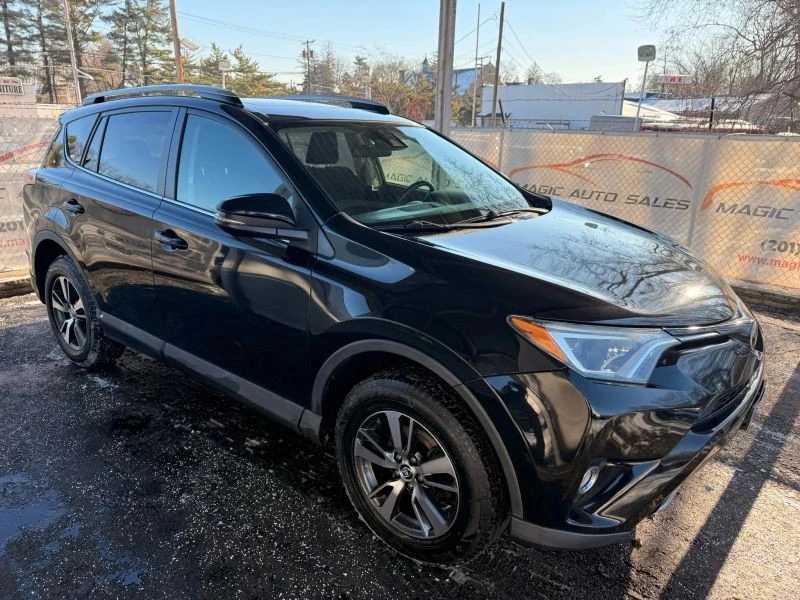 2018 Toyota RAV4 4th Gen - Image 7 of 12