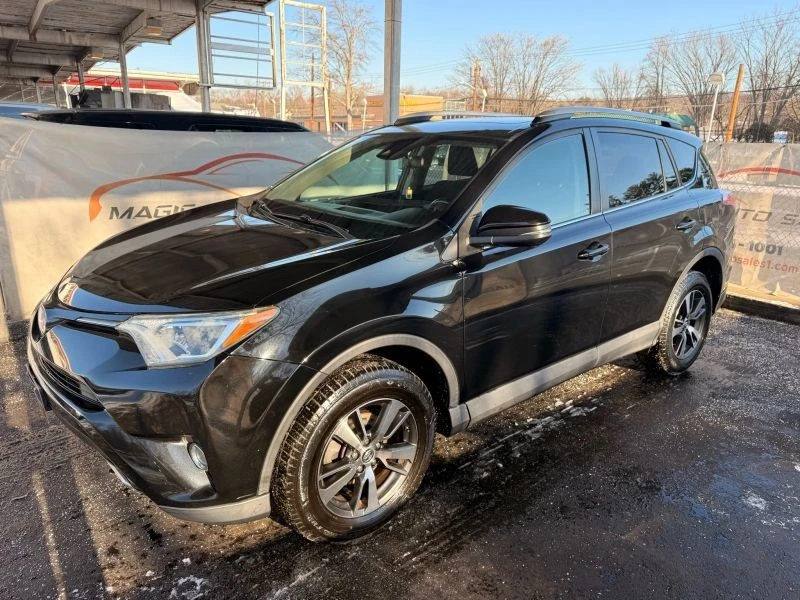 2018 Toyota RAV4 4th Gen - Image 8 of 12