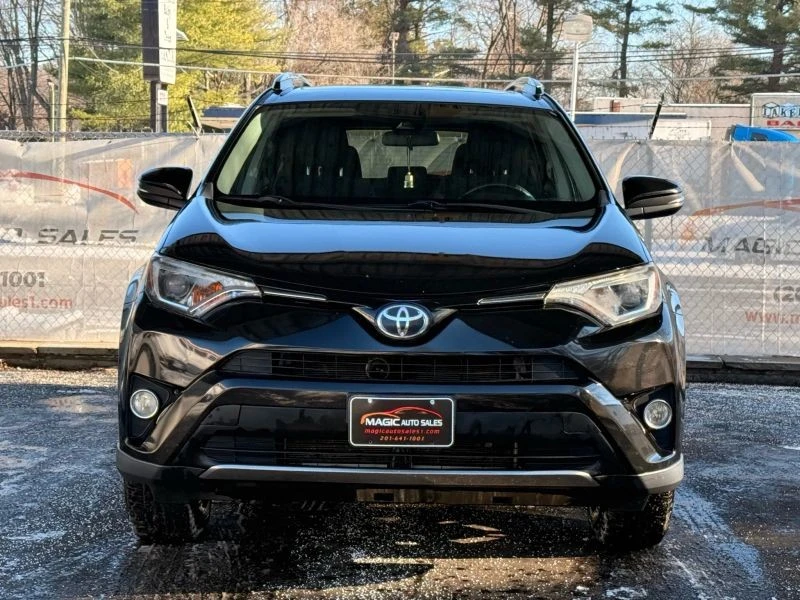 2018 Toyota RAV4 4th Gen - Image 5 of 12