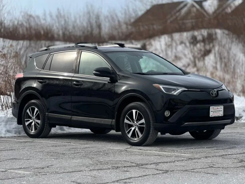 2018 Toyota RAV4 4th Gen - Image 2 of 12
