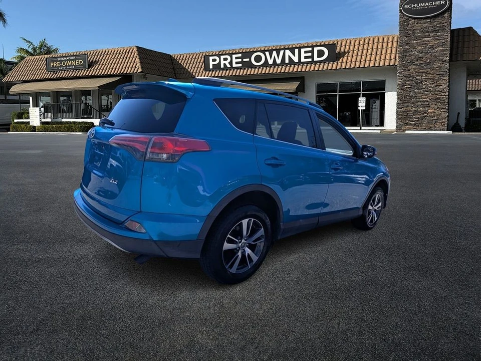 2018 Toyota RAV4 4th Gen - Image 7 of 21