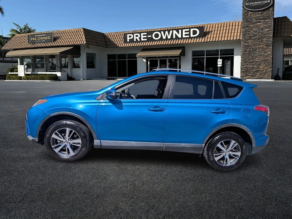 2018 Toyota RAV4 4th Gen - Image 4 of 21