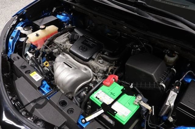 2018 Toyota RAV4 4th Gen - Image 16 of 21