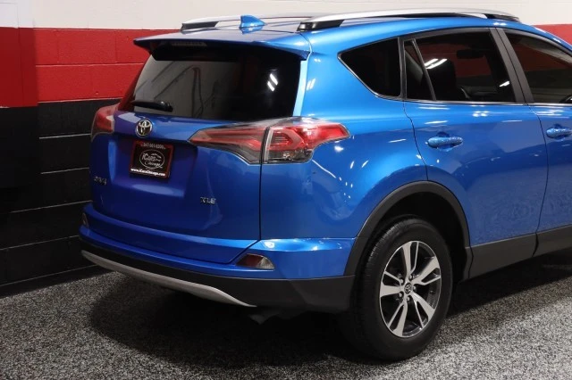 2018 Toyota RAV4 4th Gen - Image 9 of 21
