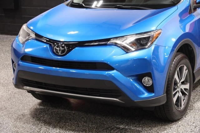 2018 Toyota RAV4 4th Gen - Image 13 of 21