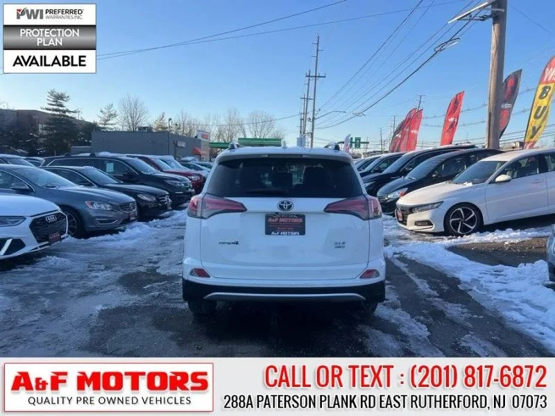 2018 Toyota RAV4 4th Gen - Image 5 of 12