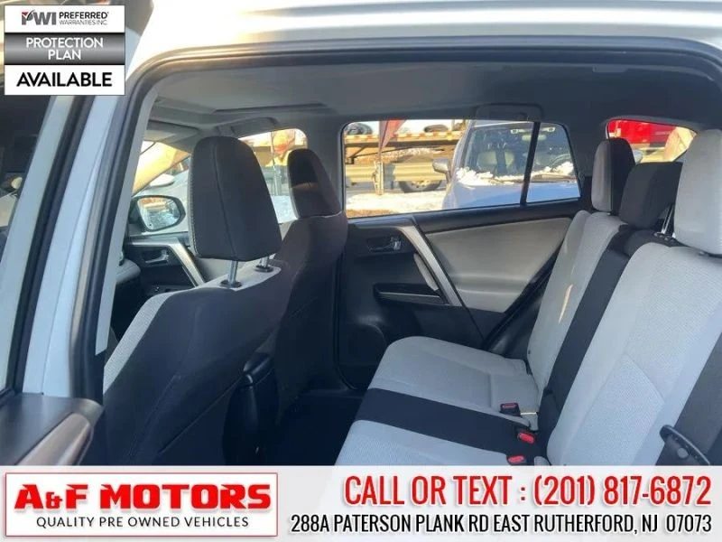 2018 Toyota RAV4 4th Gen - Image 10 of 12