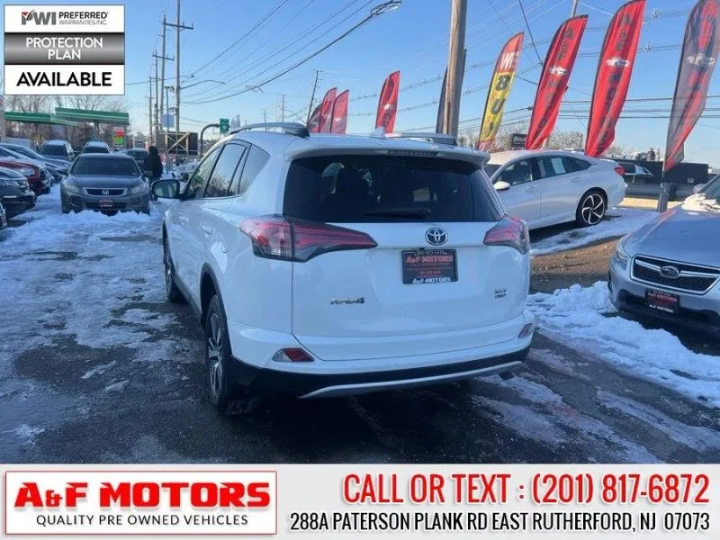 2018 Toyota RAV4 4th Gen - Image 4 of 12