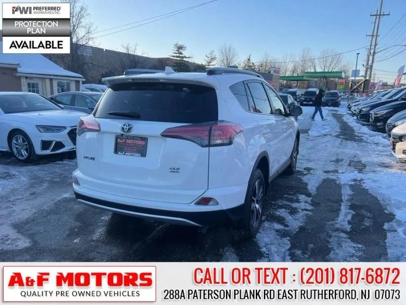 2018 Toyota RAV4 4th Gen - Image 7 of 12