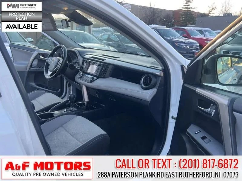 2018 Toyota RAV4 4th Gen - Image 6 of 12