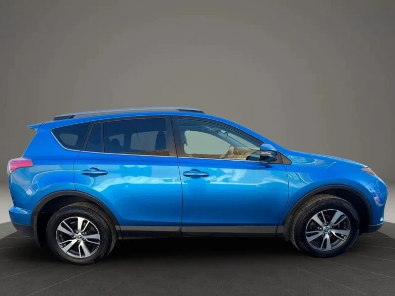 2018 Toyota RAV4 4th Gen - Image 4 of 12