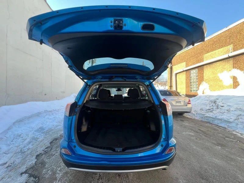 2018 Toyota RAV4 4th Gen - Image 9 of 12