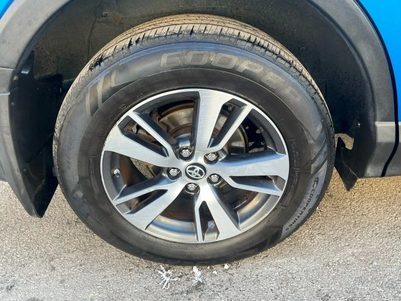 2018 Toyota RAV4 4th Gen - Image 10 of 12