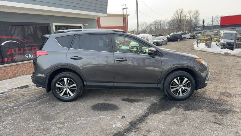 2018 Toyota RAV4 4th Gen - Image 4 of 12