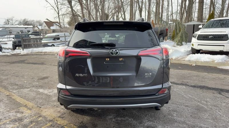 2018 Toyota RAV4 4th Gen - Image 6 of 12