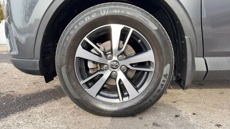 2018 Toyota RAV4 4th Gen - Image 9 of 12