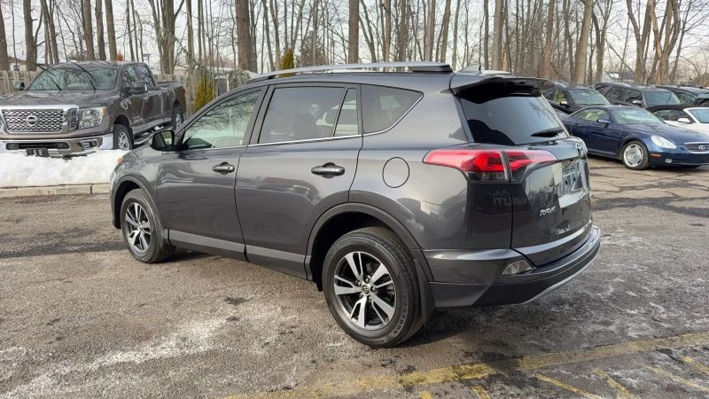 2018 Toyota RAV4 4th Gen - Image 7 of 12