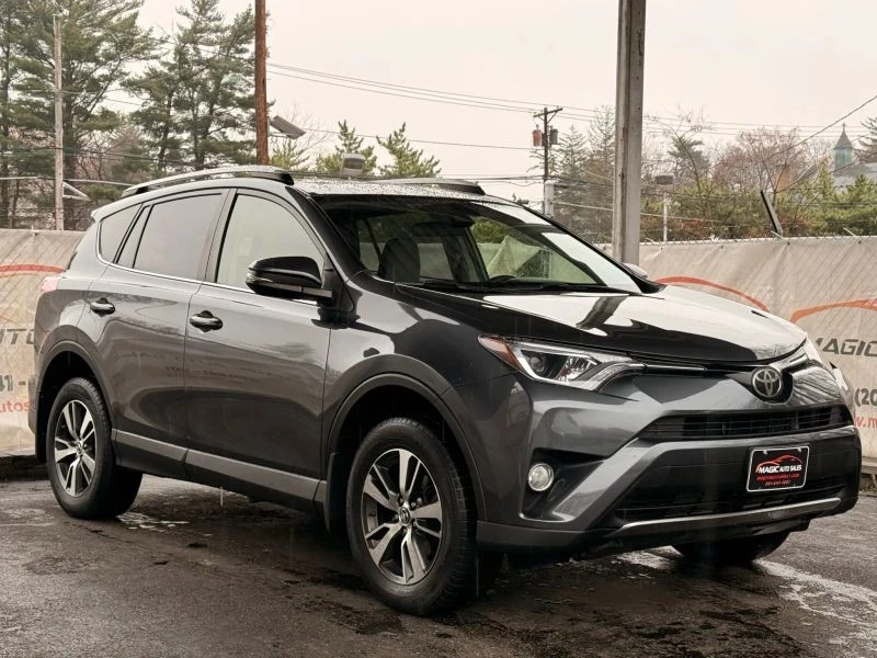 2018 Toyota RAV4 4th Gen - Image 6 of 12