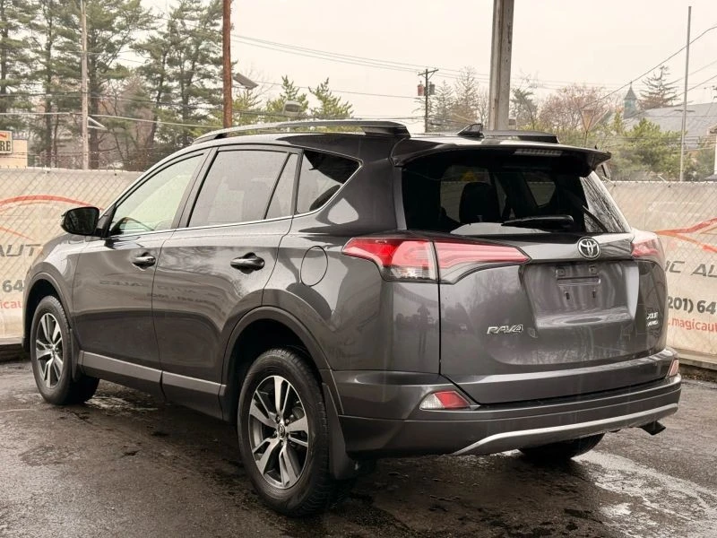 2018 Toyota RAV4 4th Gen - Image 11 of 12