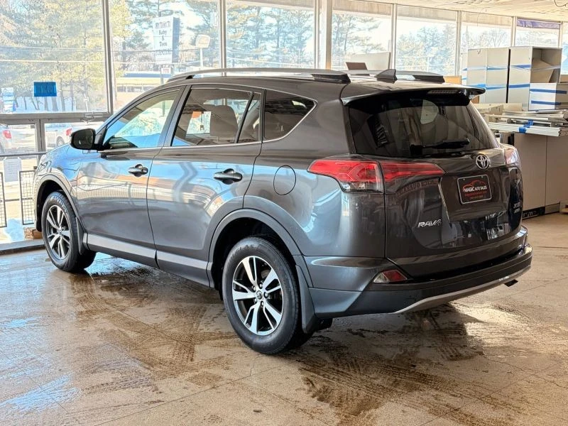 2018 Toyota RAV4 4th Gen - Image 9 of 12